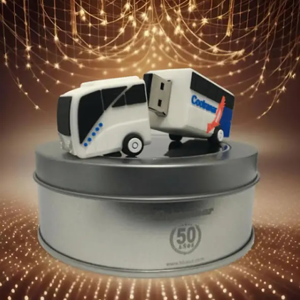 Memoria USB Personalizada Forma de Bus Moderno: Celebrando los 50 Años de Cootranar 8 Convertimos la vision 3D en un Bus Aerocondor a Escala Real