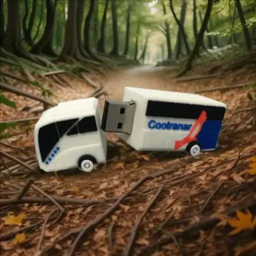 Memoria USB Personalizada Forma de Bus Moderno: Celebrando los 50 Años de Cootranar 22 Fabricacion USB Cootranar Bus Aerocondor