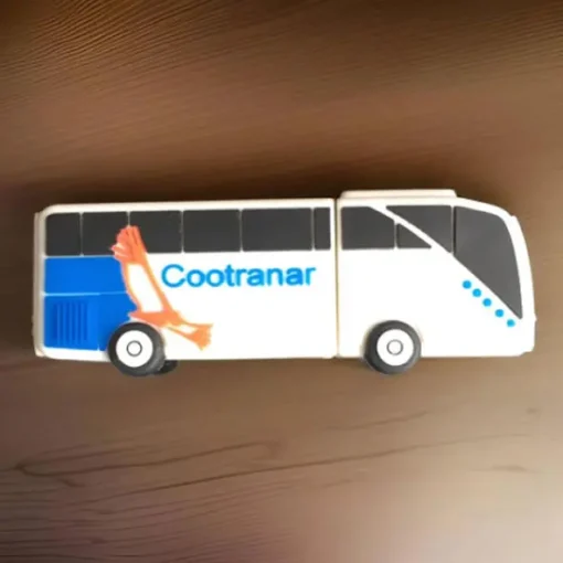 Memoria USB Personalizada Forma de Bus Moderno: Celebrando los 50 Años de Cootranar 19 Perfeccionando la Visión de la USB Personalizada Bus Aerocondor Cootranar